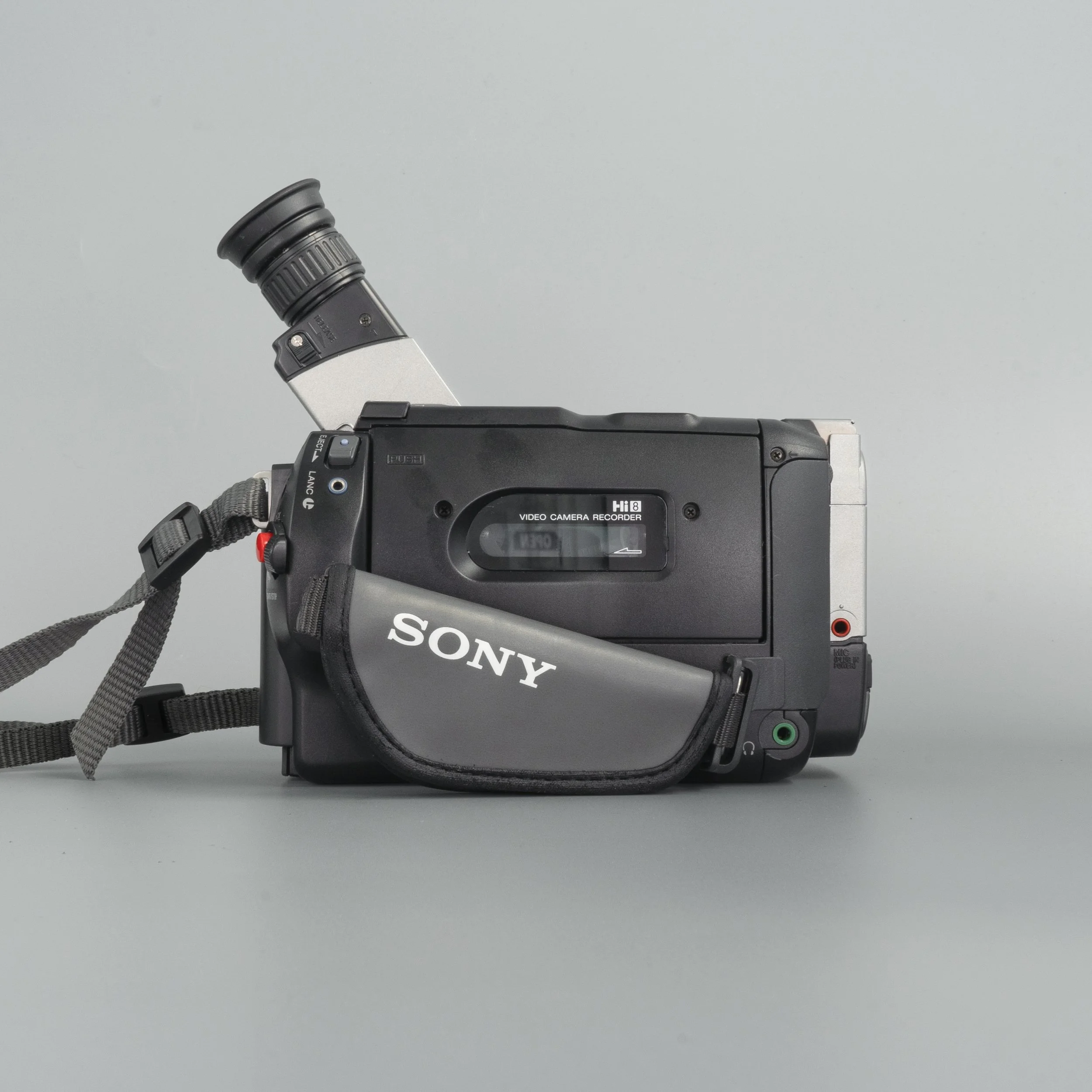 【美品】SONY Video Hi8 Handycam CCD-TRV86 Sony Handycam CCD-TR427E Video 8 Camcorder – Retro Camera Shop